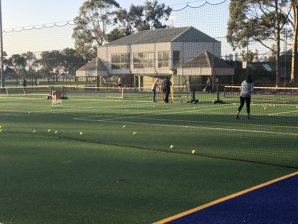 tennis-tourist-melbourne-st-kilda-albert-park-tennis-centre-teri-church