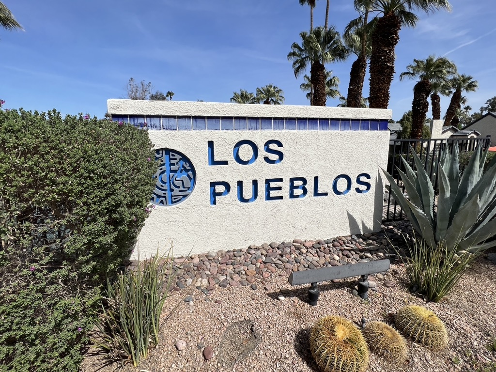 tennis tourist lost pueblos palm springs california sign