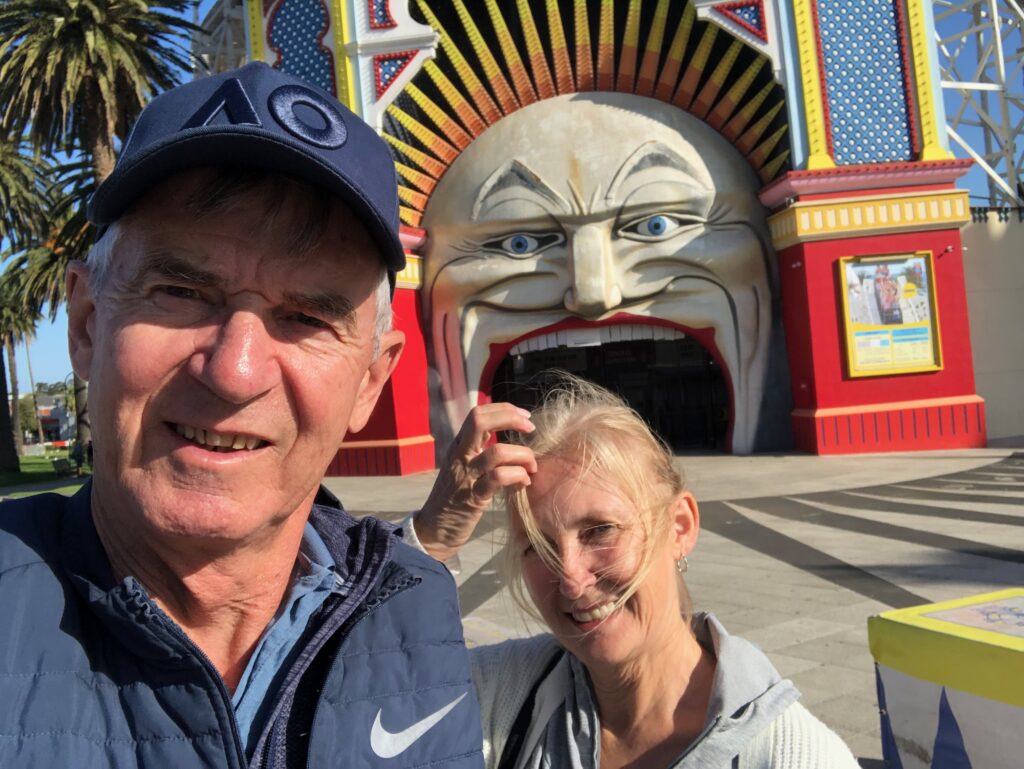 tennis-tourist-st-kilda-australia-teri-bill