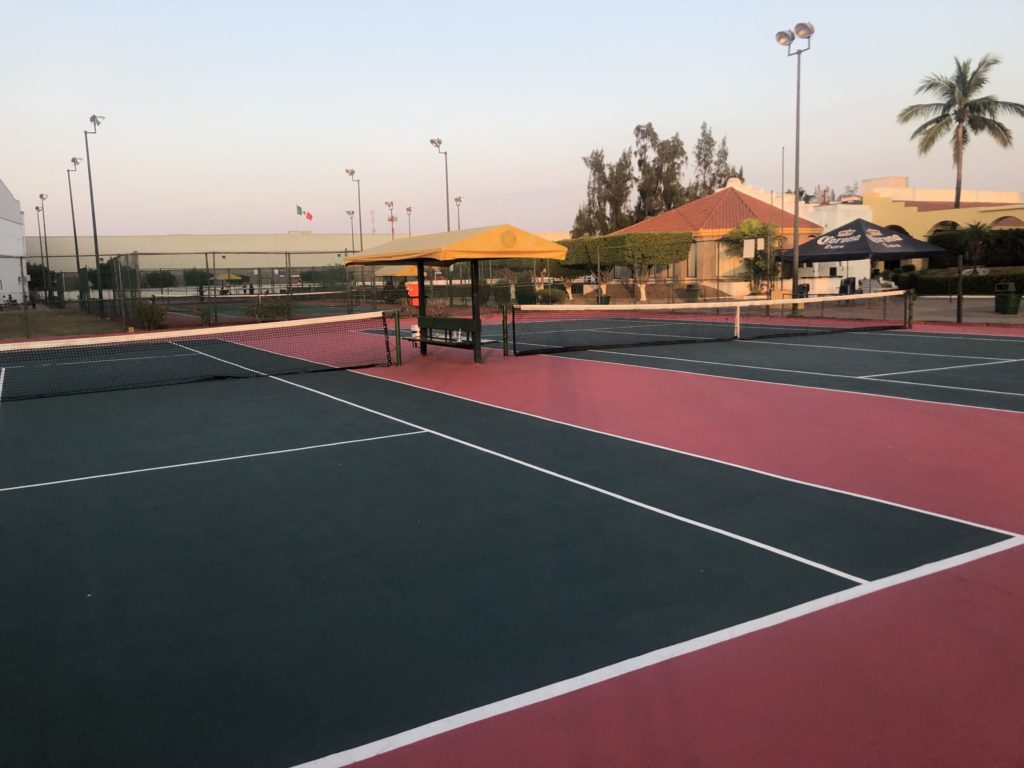 tennis-tourist-mazatlan-mexico-britania-club-court