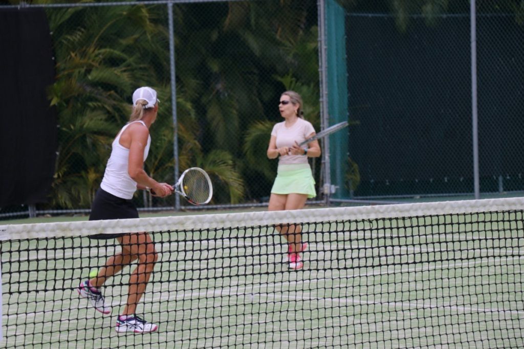 punta-mita-mexico-ladies tennis