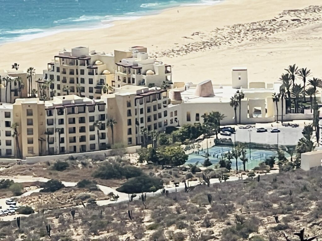tennis-tourist-pueblo-bonita-pacifica-resort-tennis-courts-cabo-san-lucas-mexico