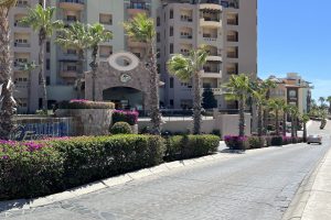 tennis-tourist-villa-del-palmar-cabo-san-lucas-mexico-hotel-teri-church