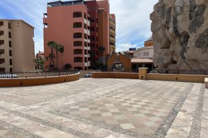 tennis-tourist-playa-grande-cabo-san-lucas-rooftop-teri-church