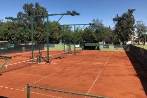 Club-Los-Pinos-Guadalajara-mexico-courts